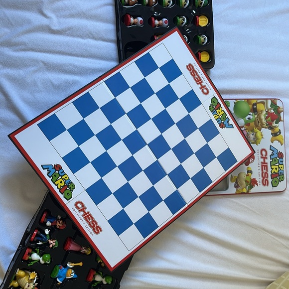 Super Mario Chess Game - Picture 4 of 6